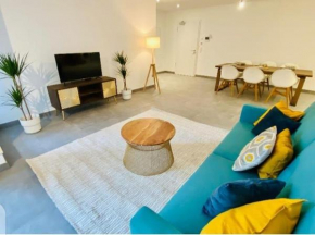 Spacious two bedrooms with terrace&parking